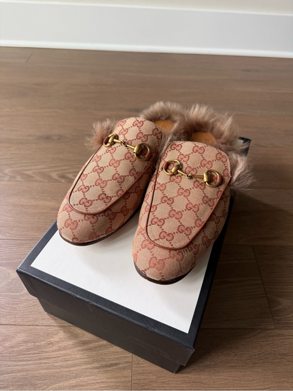 Gucci Beige/Pink GG Canvas Fur-Lined Horsebit Slippers